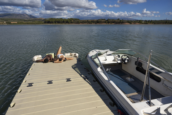 Trailering a boat with an outboard motor